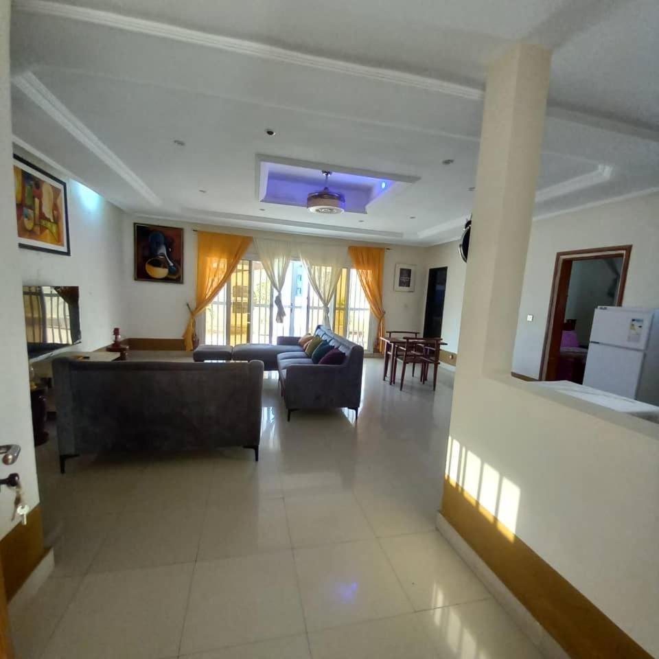 Residence Les Calanques Dakar Bagian luar foto
