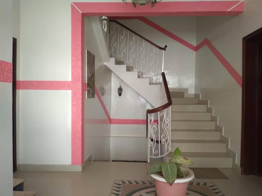 Residence Les Calanques Dakar Bagian luar foto